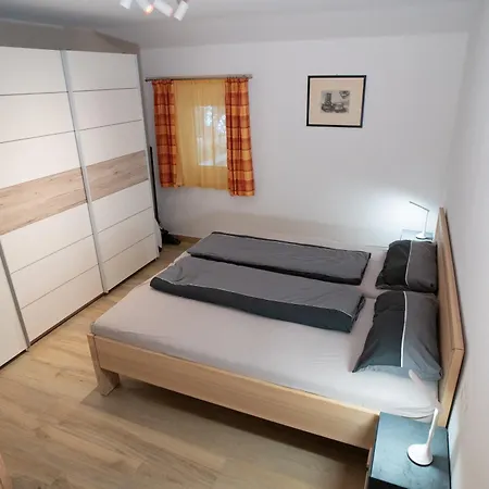 Apartment Jeni